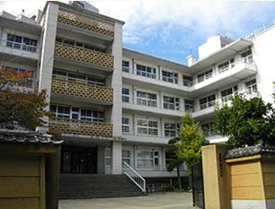リバーアイン宇田川 高校・高専：杉野服飾大学　650m　近隣
